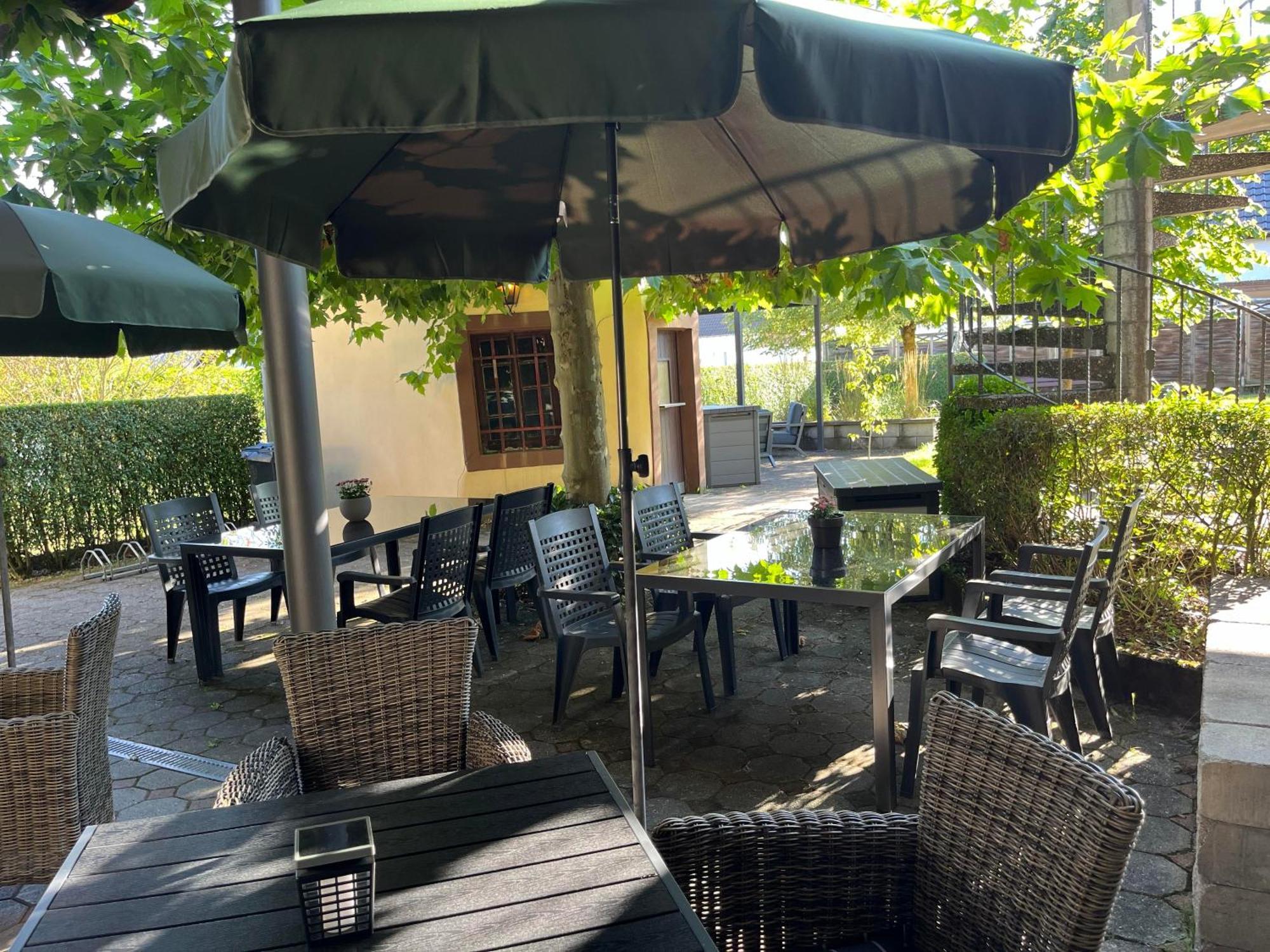 Pension Zum Golfstuebchen Echternacherbruck Exterior foto
